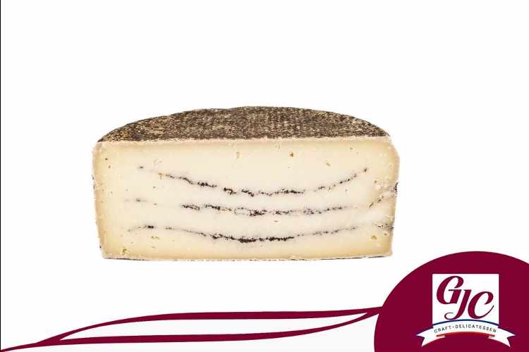 Sheep Cheese with Truffles 'Don Juan'